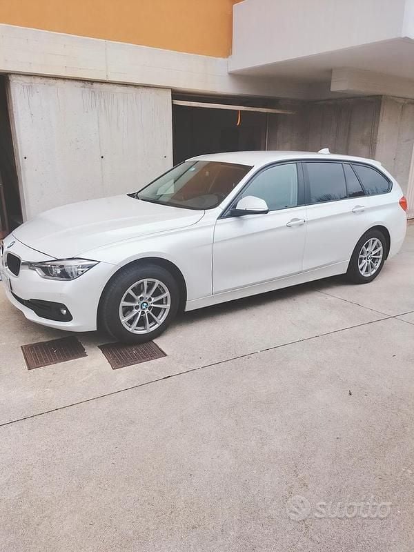 Usata BMW 316 Advantage 116 CV (85 kW) 2018 Bianco Station wagon