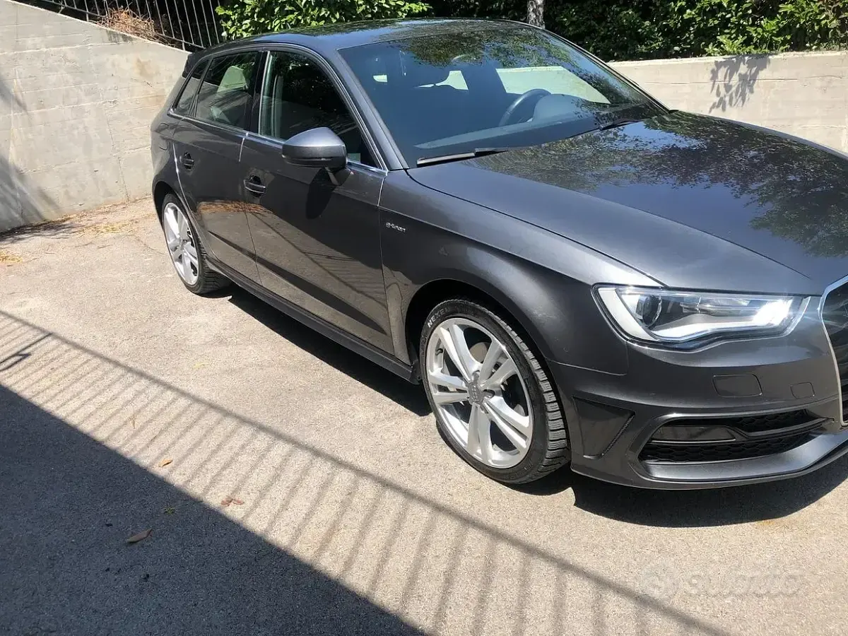 Usata Audi A3 S-Line 122 CV (89 kW) 2014 Grigio Berlina