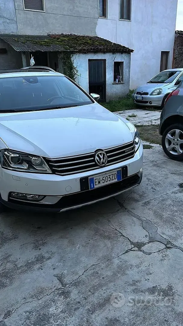 Usata VW Passat 177 CV (130 kW) 2014 Bianco Station wagon