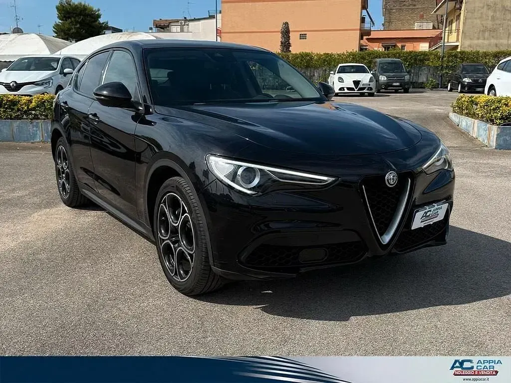 Usata Alfa Romeo Stelvio Business 190 CV (139 kW) 2021 Nero SUV