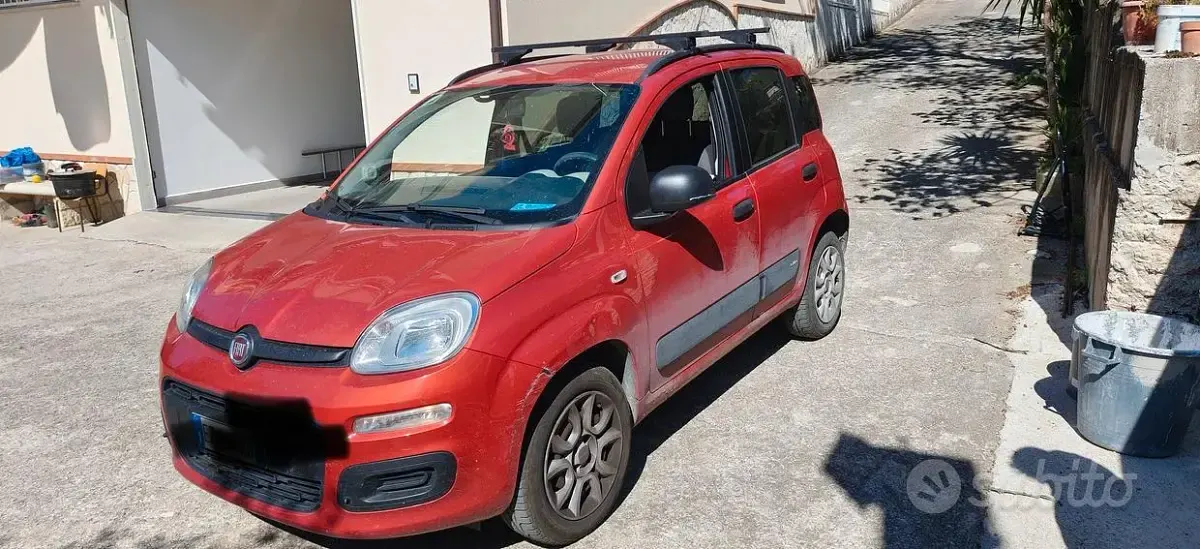 Usata Fiat Panda 70 CV (51 kW) 2015 Rosso Utilitaria