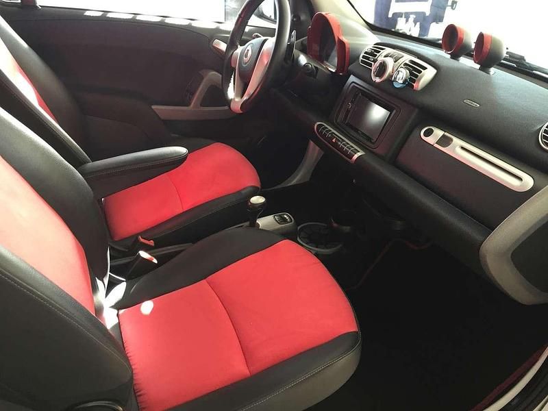 Usata Smart ForTwo Cabrio Pulse 84 CV (61 kW) 2012 Bianca capote rossa Cabrio