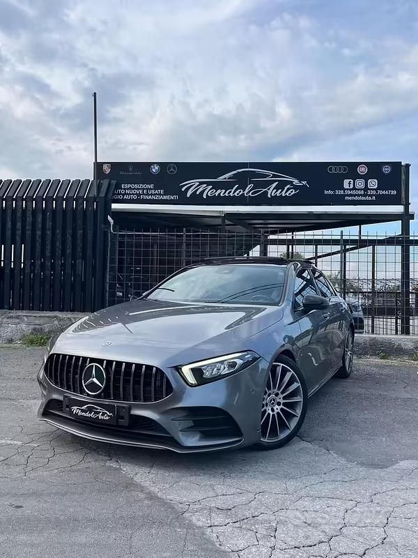 Usata Mercedes A180 Premium 115 CV (84 kW) 2019 Grigio Berlina