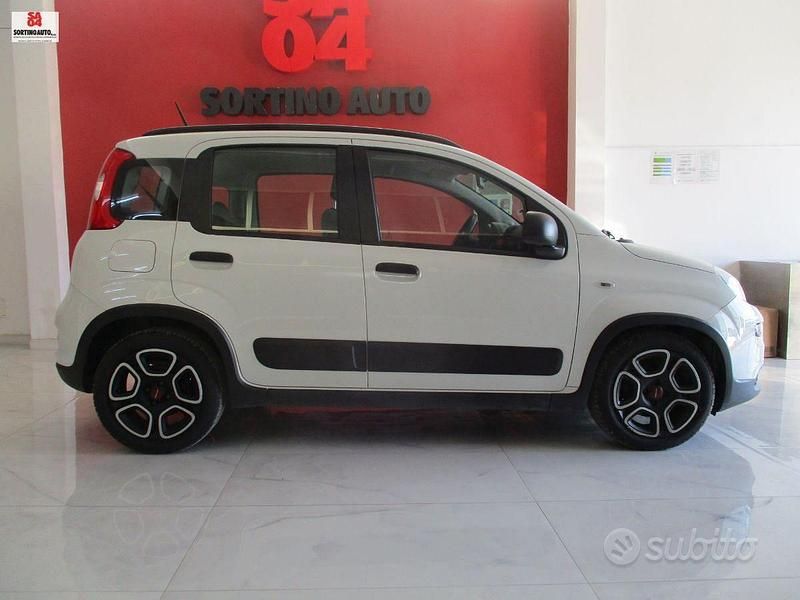 Usata Fiat Panda City Life 69 CV (50 kW) 2021 Bianco Utilitaria