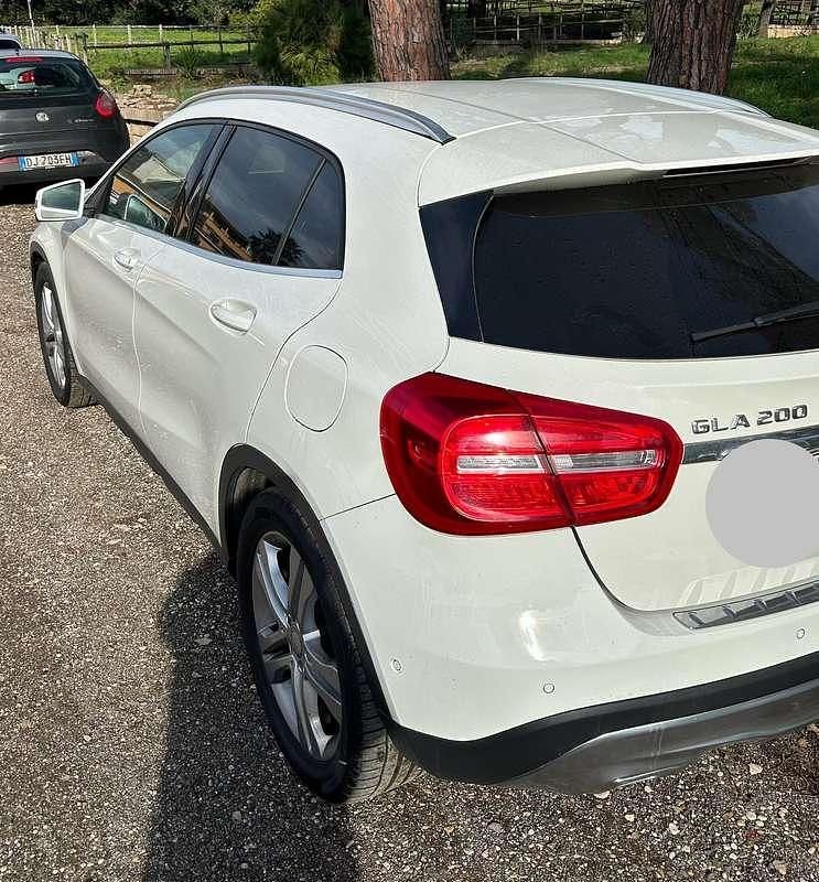 Usata Mercedes GLA200 136 CV (100 kW) 2014 SUV