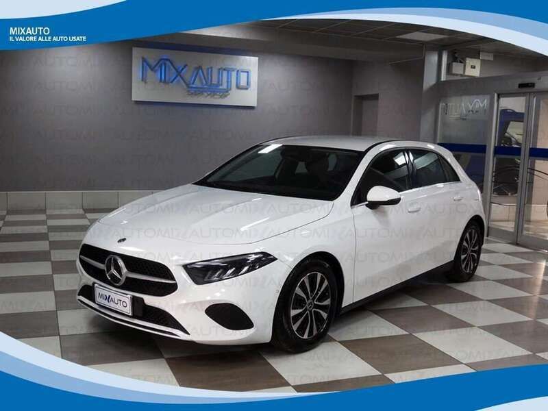 Bianco Usata 2024 Mercedes A180 Advanced Tre volumi | 26.900 € (Super prezzo) - Immagine 1/4