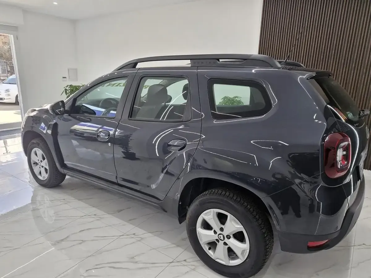 Usata Dacia Duster Prestige 114 CV (83 kW) 2018 Nero Utilitaria