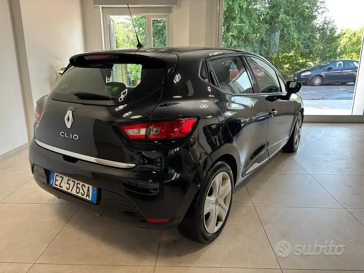 Usata Renault Clio IV 75 CV (55 kW) 2015 Nero Berlina