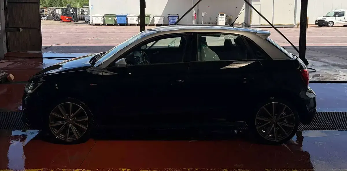 Usata Audi A1 Sportback Ambiente 90 CV (66 kW) 2018 Nero Utilitaria