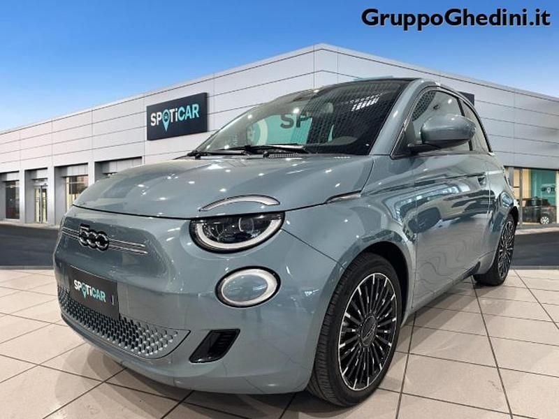 Vari colori Usata 2020 Fiat 500e Icon Cabrio | 16.200 € (Buon prezzo) - Immagine 1/4