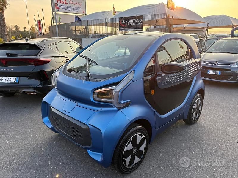 Usata XEV Yoyo 7 kW (10 CV) 2023 Blu Utilitaria