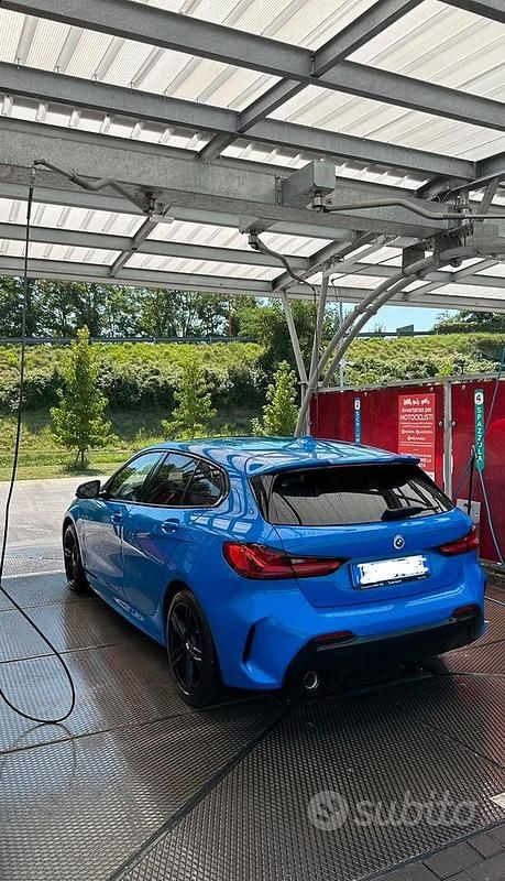 Usata BMW 116 2021 Blu Utilitaria