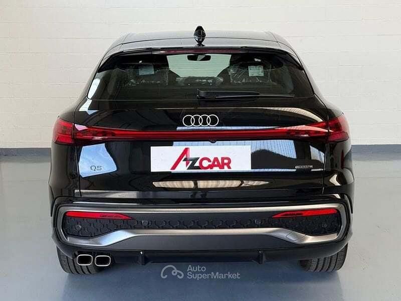 Nuova Audi Q5 S-Line 204 CV (150 kW) 2025 Nero mythos SUV