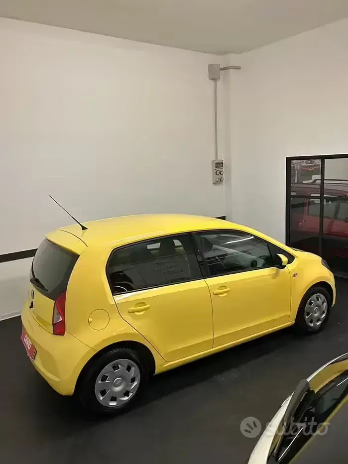 Usata Seat Mii 60 CV (44 kW) 2014 Giallo Utilitaria