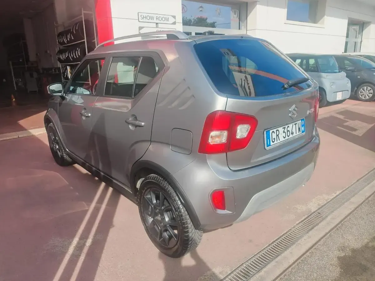 Usata Suzuki Ignis 82 CV (60 kW) 2023 Grigio SUV