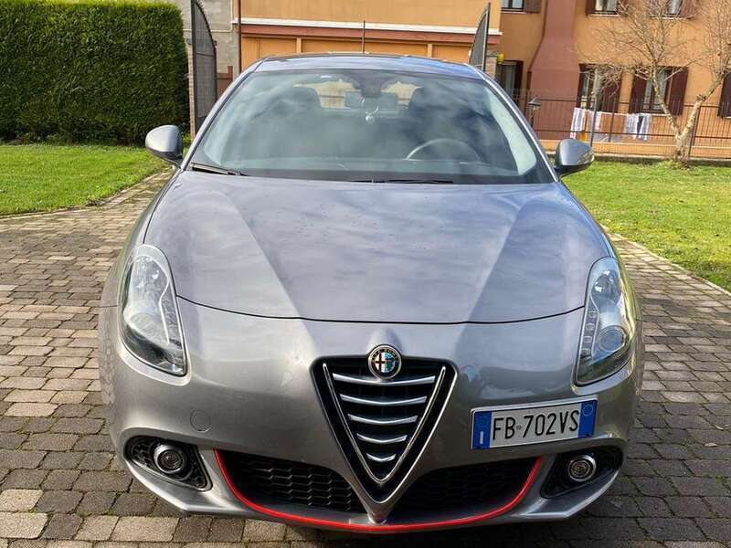 Usato 2015 Alfa Romeo Giulietta 1.6 Diesel 120 CV (11.000 €)