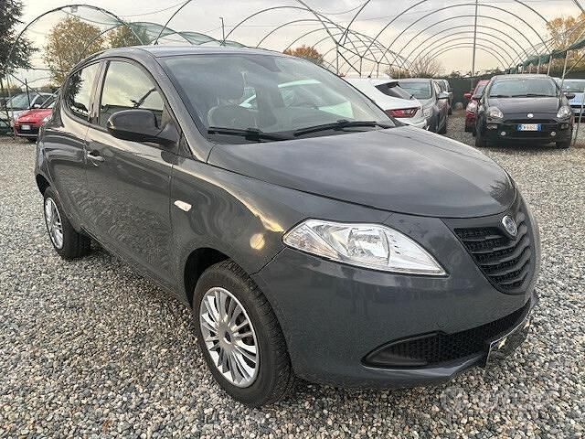 Usata Lancia Ypsilon S 85 CV (62 kW) 2014 Nero Utilitaria