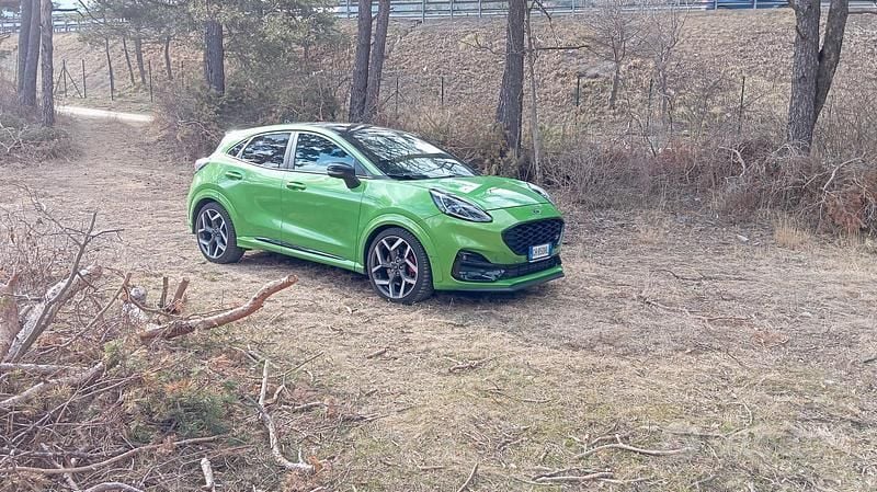 Usata Ford Puma Performance Edition 200 CV (147 kW) 2021 Verde Station wagon