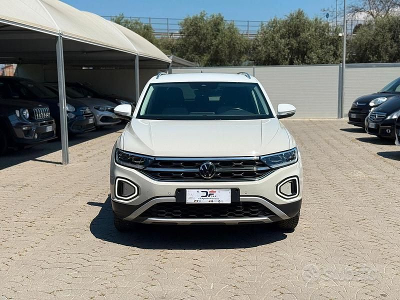 Usata VW T-Roc Style 150 CV (110 kW) 2022 Beige SUV