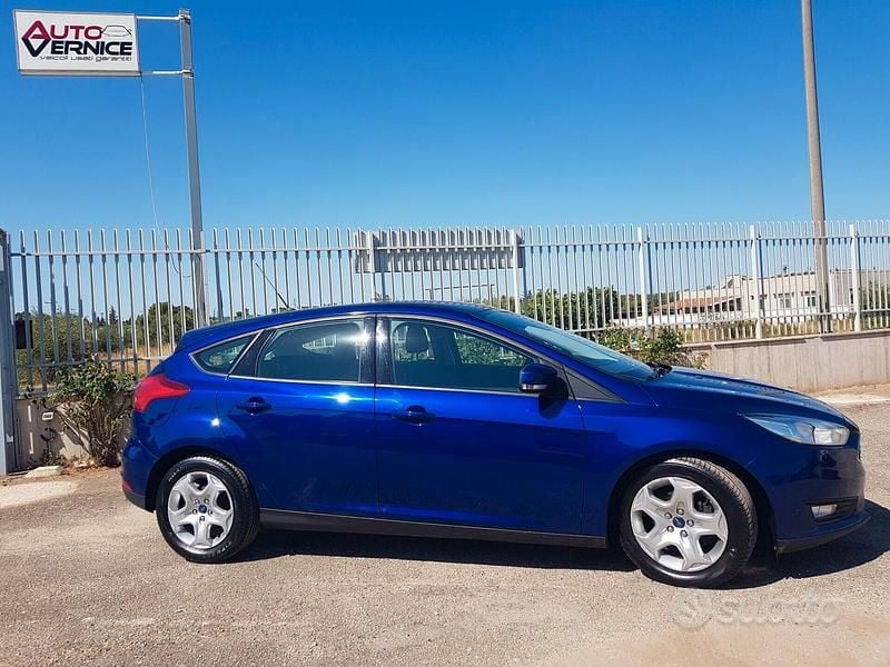 Usata Ford Focus 95 CV (69 kW) 2016 Blu Berlina