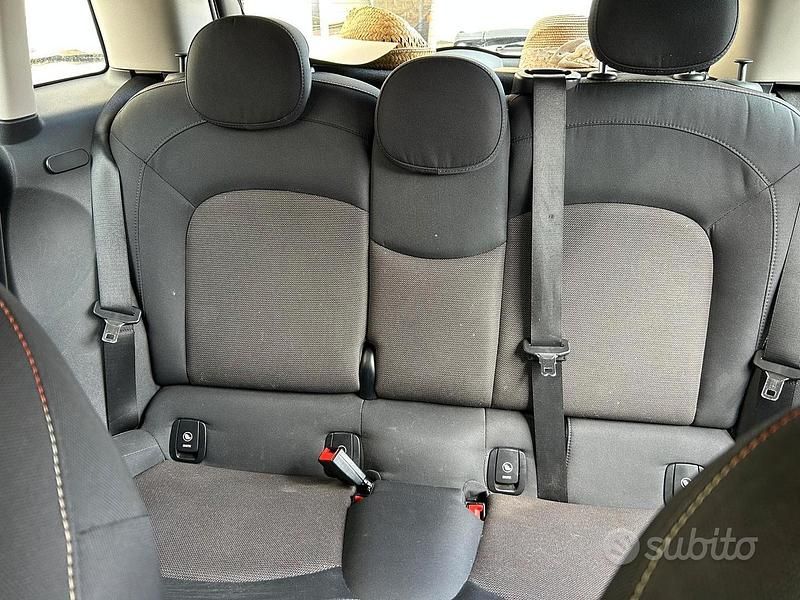 Usata Mini One D 95 CV (69 kW) 2016 Verde Utilitaria