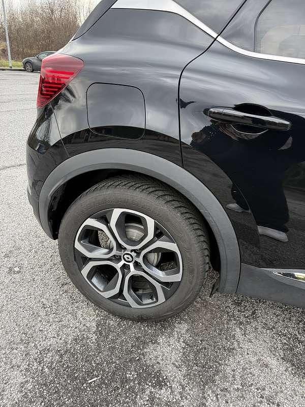 Usata Renault Captur Intens 101 CV (74 kW) 2022 Nero SUV