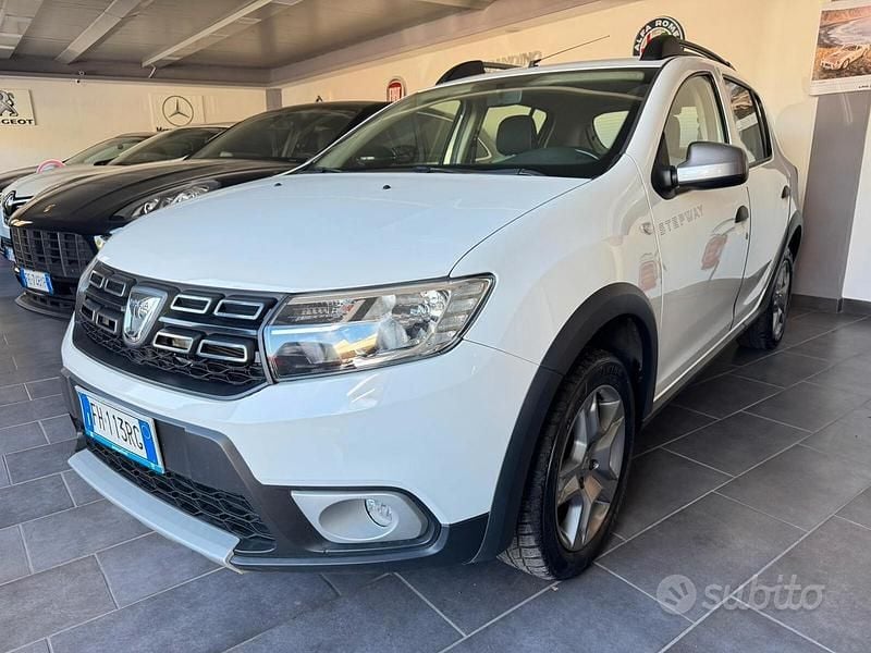Usata Dacia Sandero Stepway 90 CV (66 kW) 2017 Bianco Utilitaria