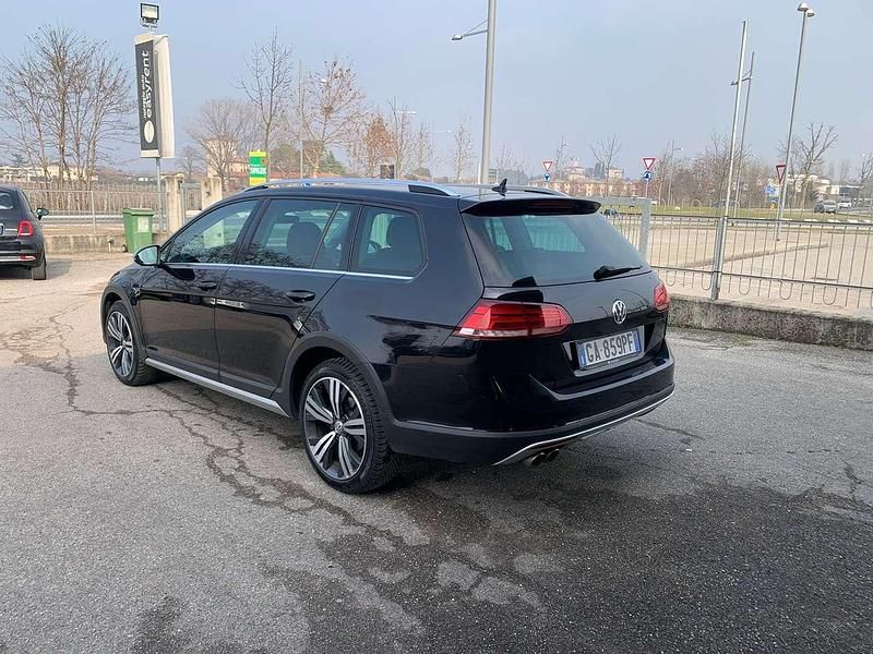Usata VW Golf Alltrack Executive 184 CV (135 kW) 2020 Nero Station wagon