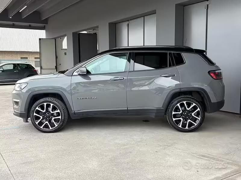 Usata Jeep Compass Limited 140 CV (102 kW) 2019 Grigio SUV