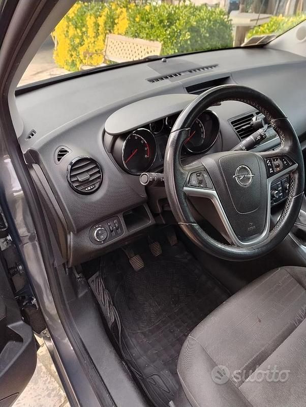 Usata Opel Meriva 120 CV (88 kW) 2013 Nero Monovolume