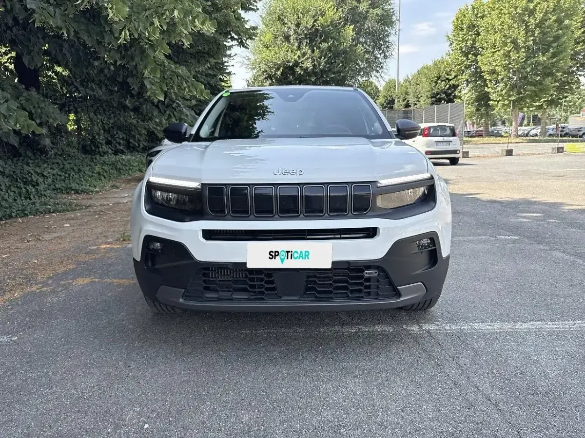 Usata Jeep Avenger Longitude 101 CV (74 kW) 2023 Bianco SUV