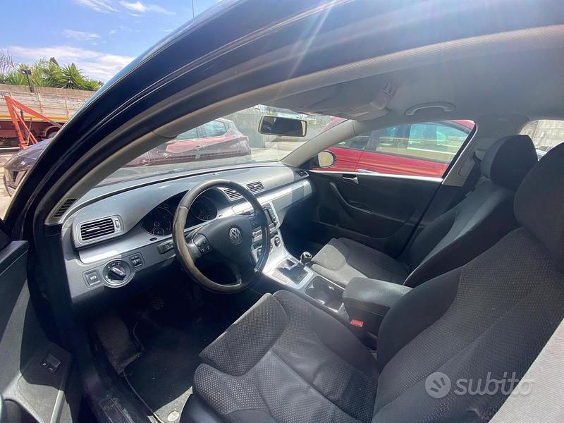 Usata VW Passat 122 CV (89 kW) 2009 Nero Berlina