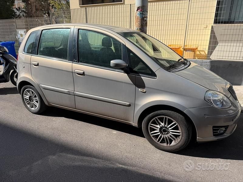 Usata Lancia Musa 90 CV (66 kW) 2007 Monovolume