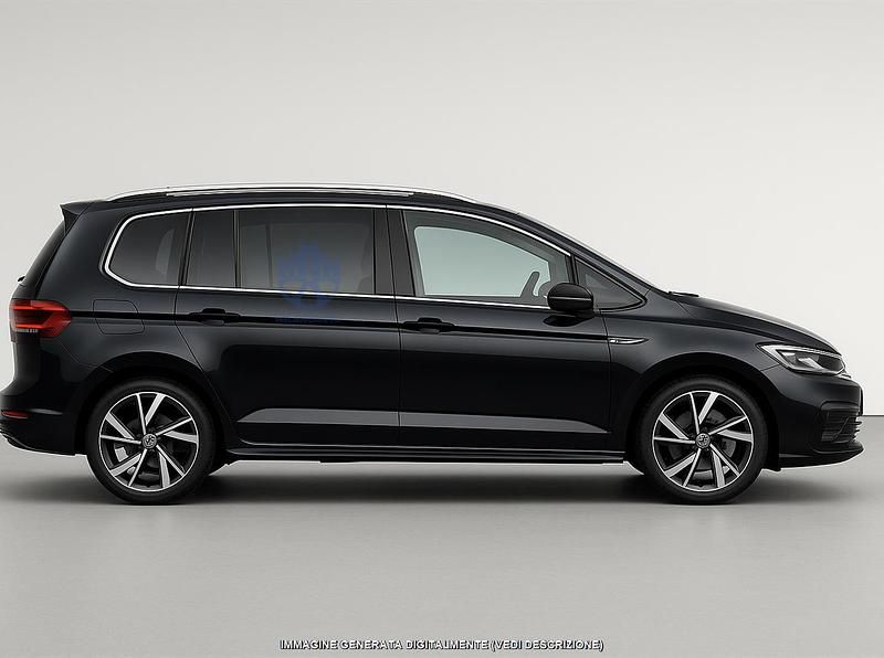 Usata VW Touran R-line 150 CV (110 kW) 2025 Nero Monovolume