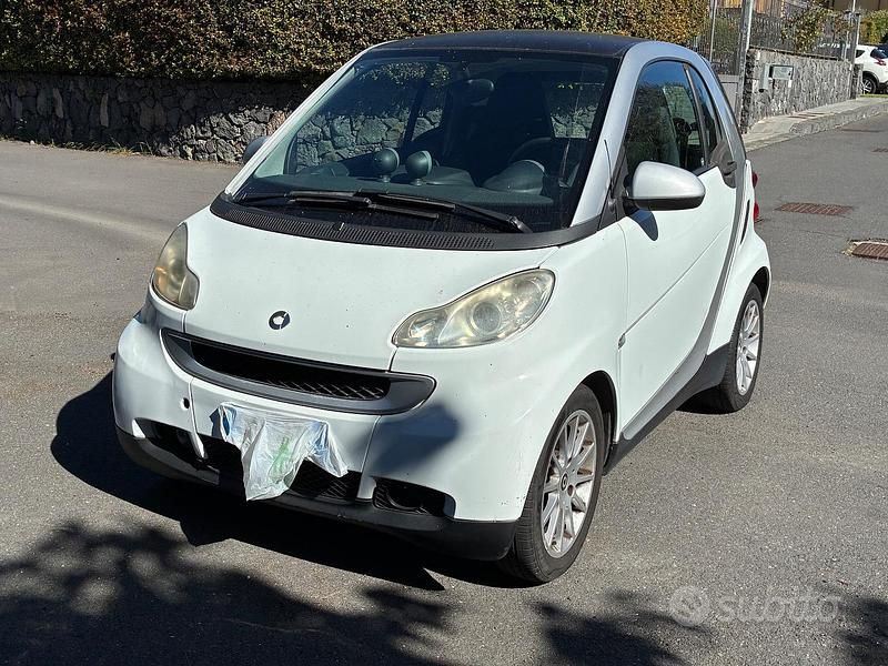 Bianco Usata 2007 Smart ForTwo Coupé Coupé | 4050 € - Immagine 1/4