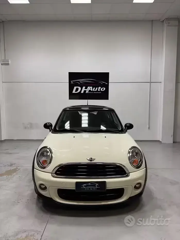 Begagnad Mini ONE 75 HK (55 kW) 2013 Vit Halvkombi