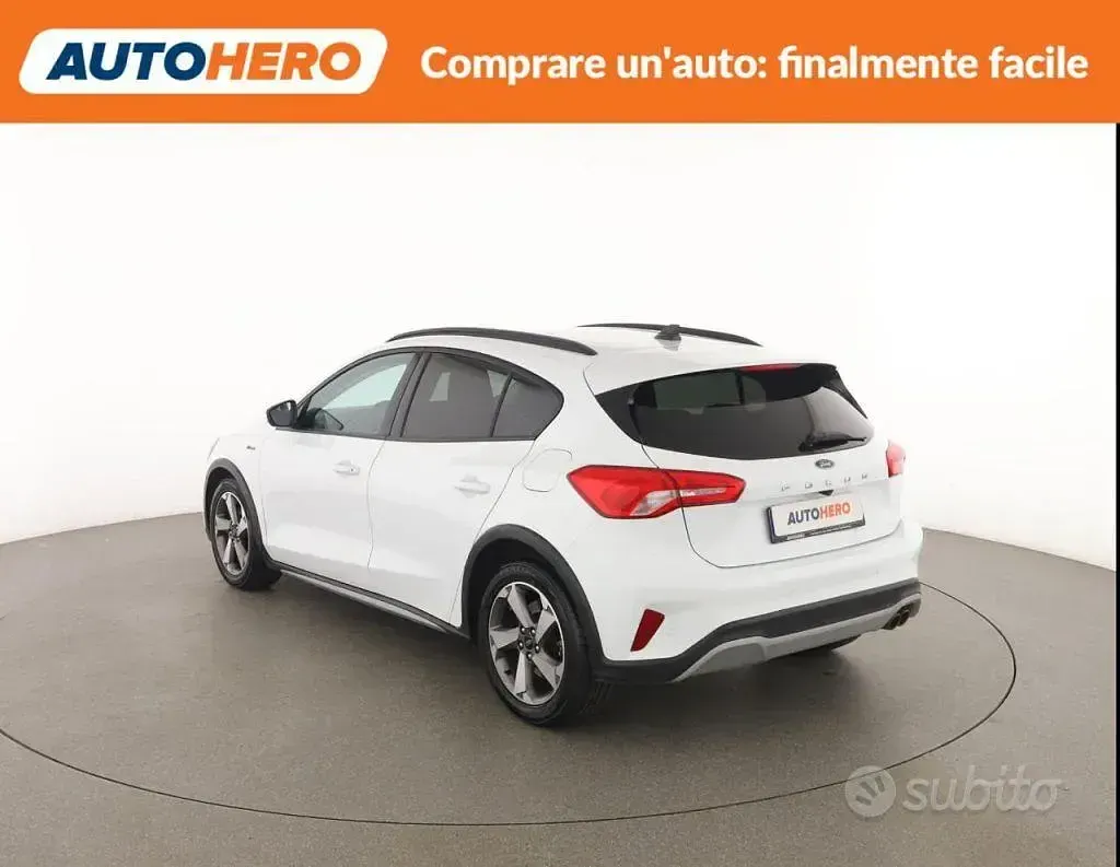 Usata Ford Focus 120 CV (88 kW) 2019 Bianco Station wagon