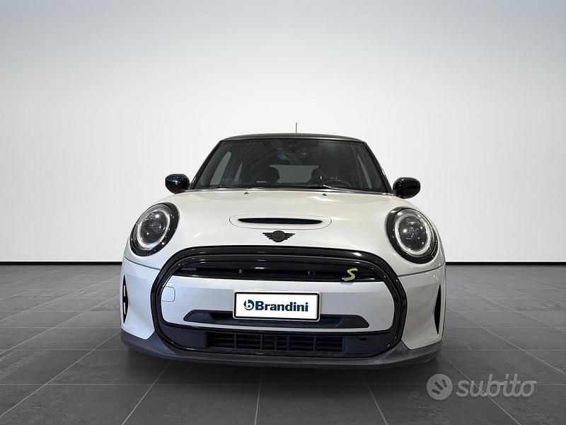 Gebraucht Mini Cooper SE Classic 75 kW (102 PS) 2022 Weiß Kleinwagen