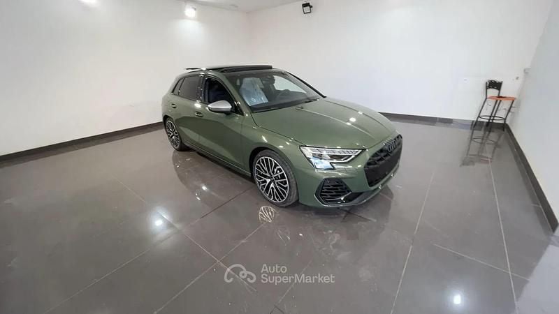 Nuova Audi S3 Ambiente 333 CV (244 kW) 2025 Verde Berlina