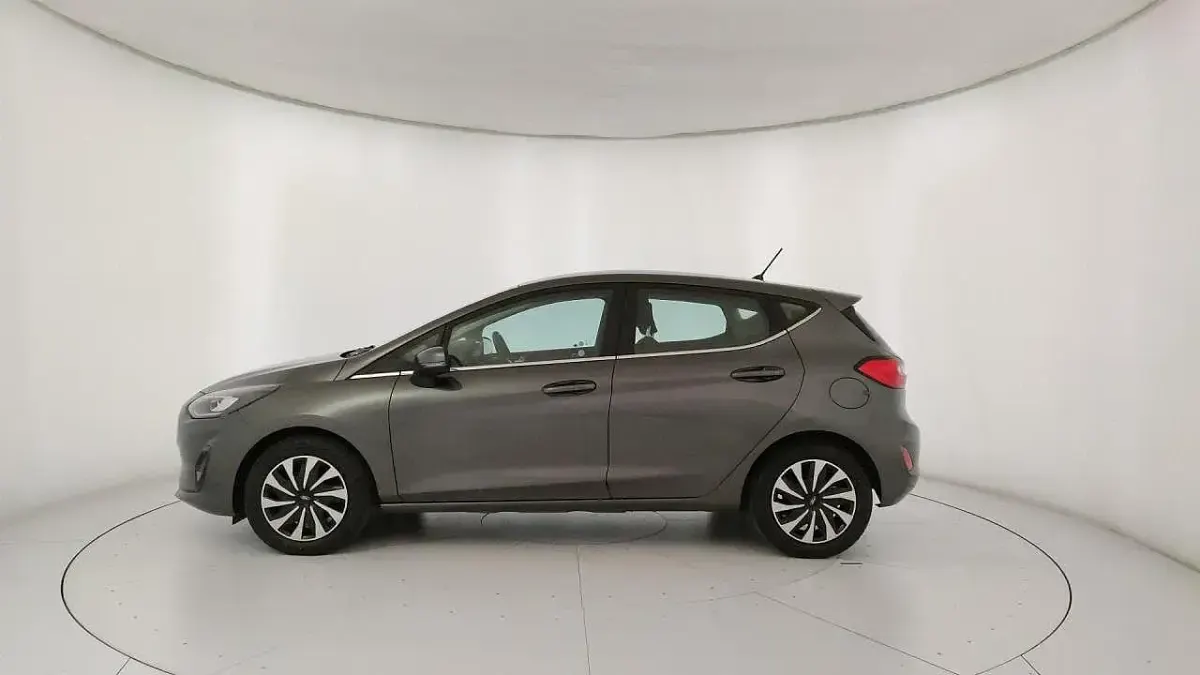 Second-hand Ford Fiesta Titanium 75 CP (55 kW) 2023 Gri Hatchback