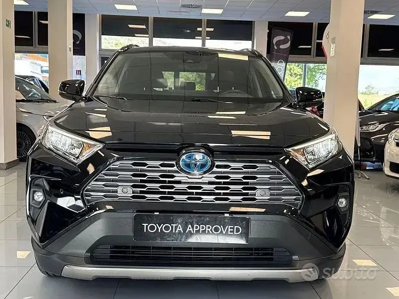 Usata Toyota RAV4 Hybrid 218 CV (160 kW) 2022 Nero SUV