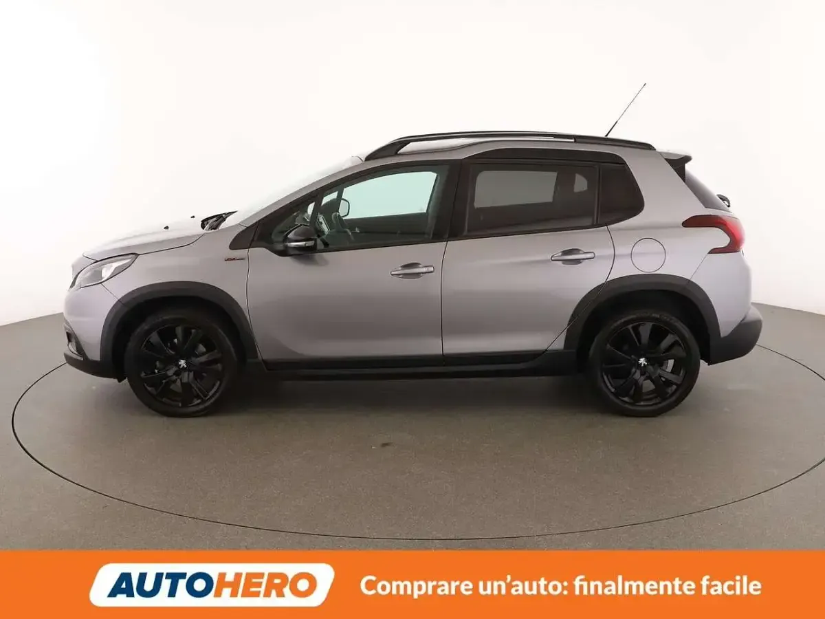 Usata Peugeot 2008 GT-line 120 CV (88 kW) 2017 Grigio SUV