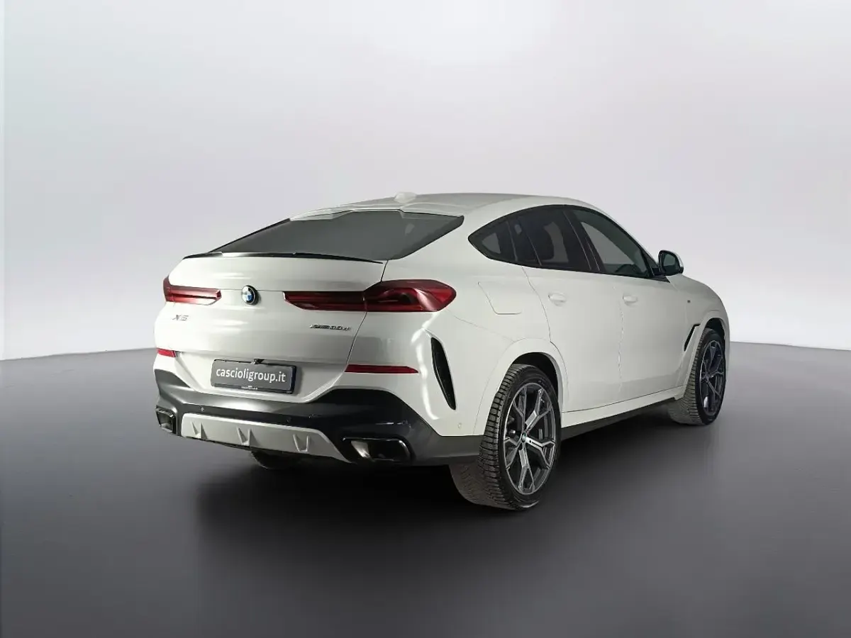 Usata BMW X6 M Sport 285 CV (209 kW) 2024 Bianco SUV