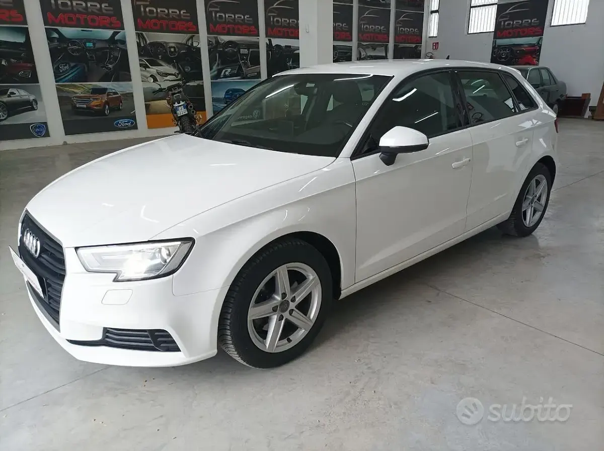Usata Audi A3 Ambiente 116 CV (85 kW) 2018 Bianco Berlina