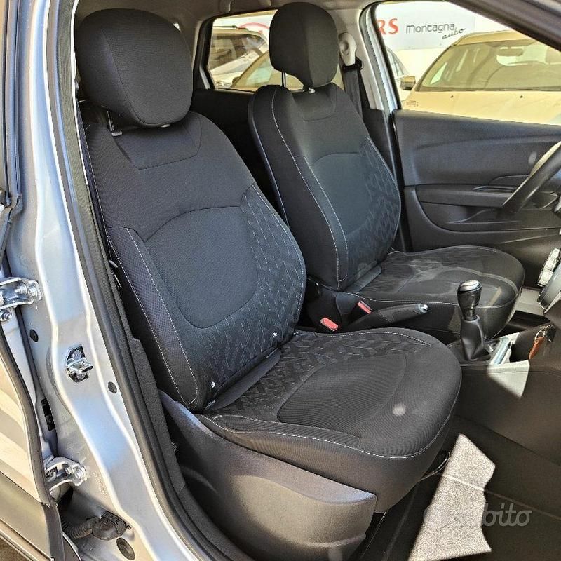 Usata Renault Captur 90 CV (66 kW) 2019 Grigio SUV