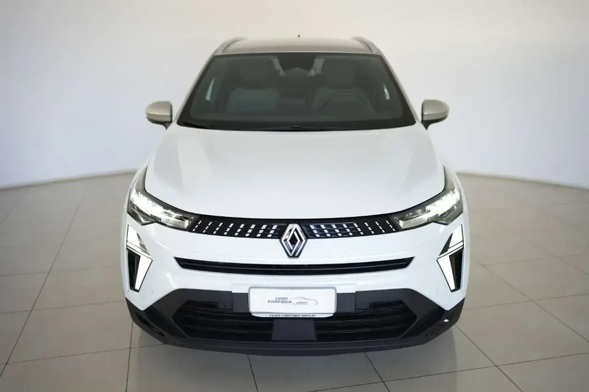 Usata Renault Captur Techno 101 CV (74 kW) 2025 Bianco+tetto grigio SUV
