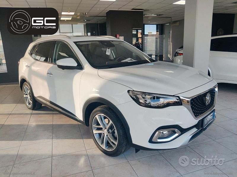 Usata MG HS Comfort 161 CV (118 kW) 2023 Bianco SUV