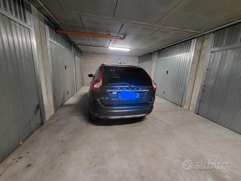 Usata Volvo XC60 150 CV (110 kW) 2017 Grigio SUV