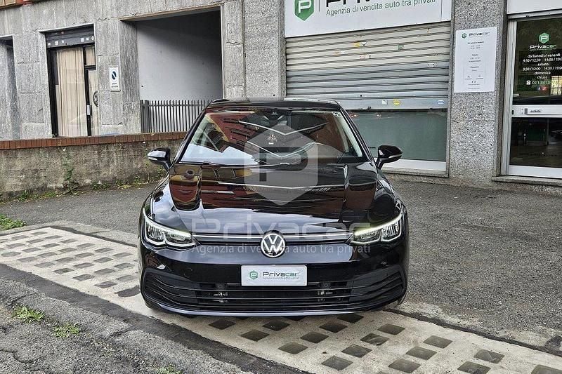 Begagnad VW Golf VIII Life 131 HK (96 kW) 2020 Svart Sedan