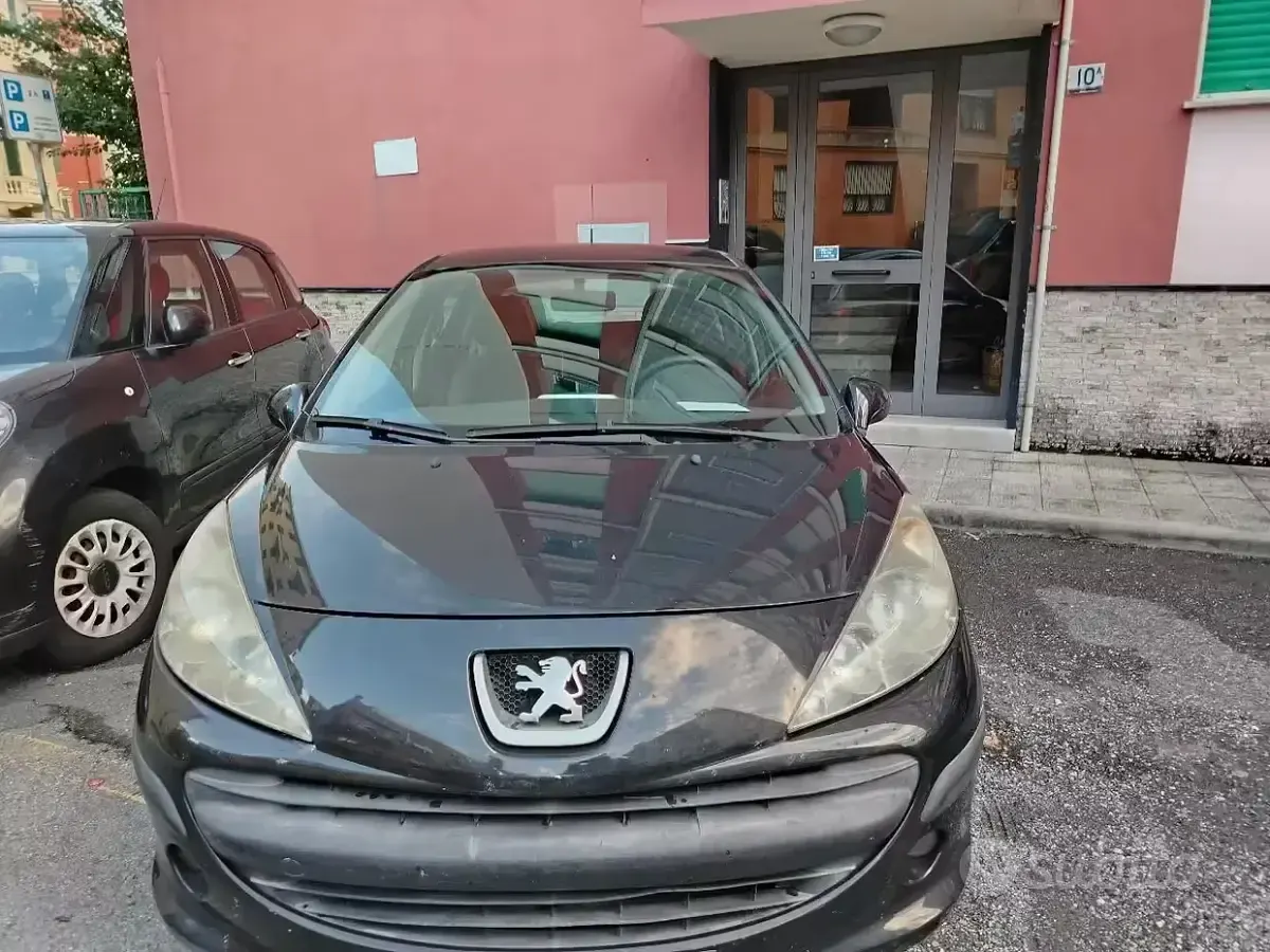 Usata Peugeot 207 90 CV (66 kW) 2008 Nero Berlina